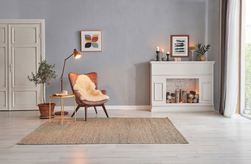 what color carpet and rugs go well with grey walls?