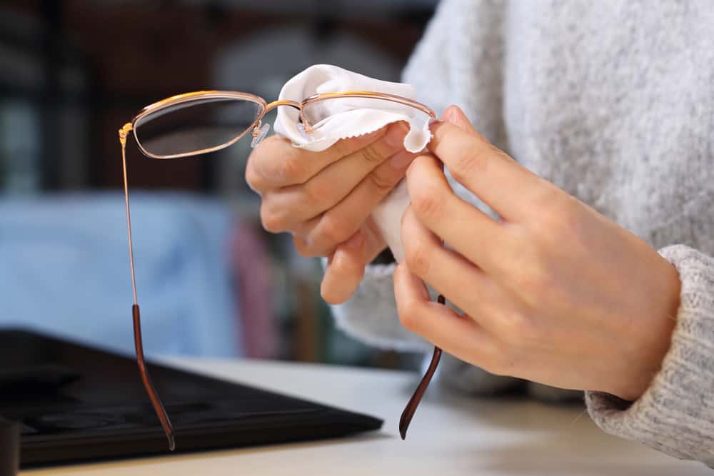 how to get super glue off glasses